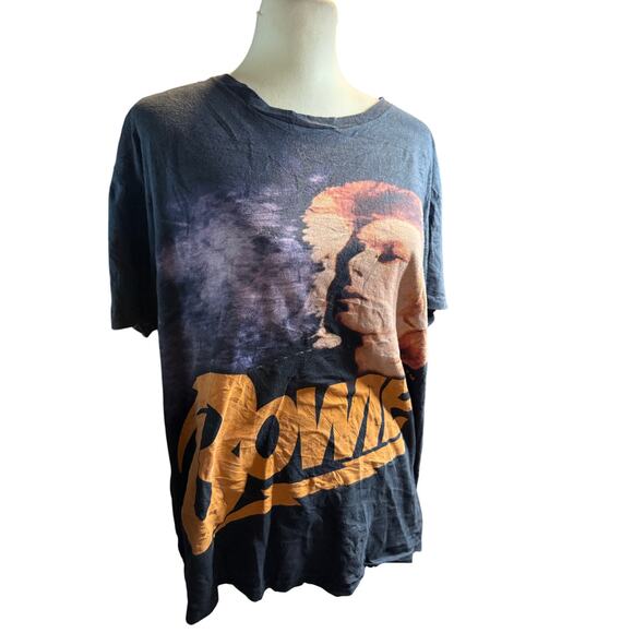 David Bowie Full Front Graphic Tee, Vintage Style Fade, Bay Island, Unisex Large - Picture 3 of 6